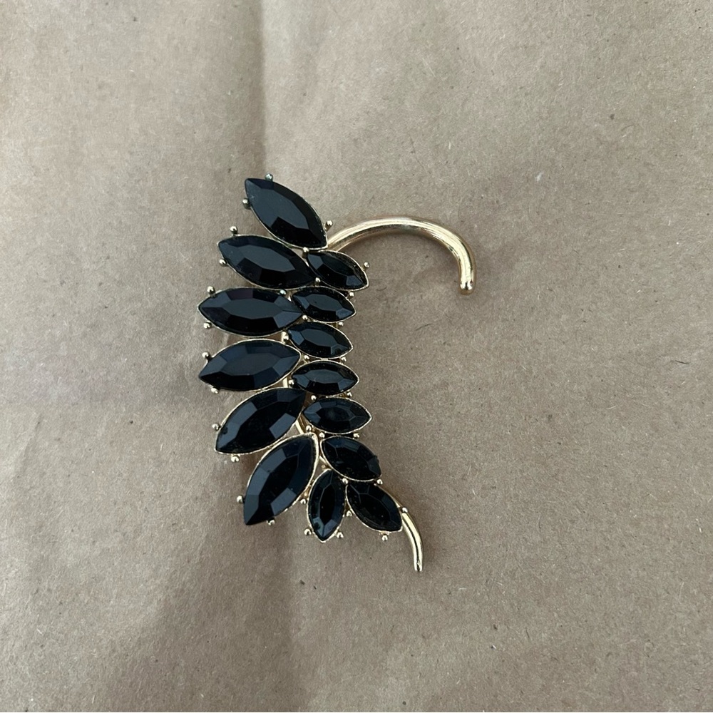 4/$20 Black and Gold Toned Leaf Ear Jacket